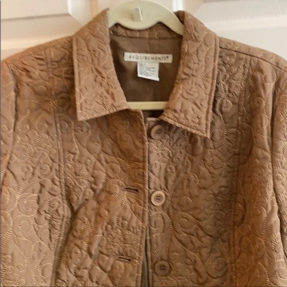 Requirements Embroidered Quilted Jacket Tan Sz L Perfect with a scarf - Picture 2 of 6